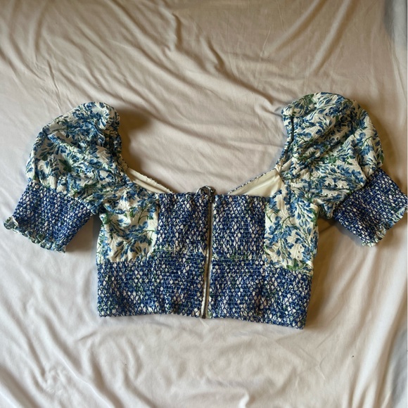 Brand new alice + olivia: Lace-up top - Picture 2 of 5